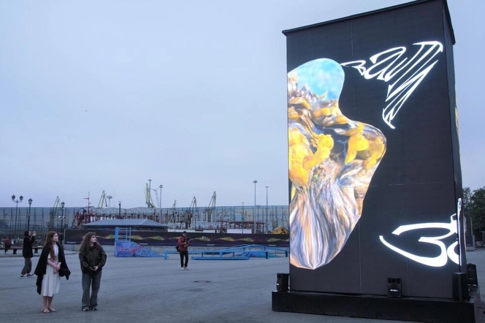    На кубе представлены ролики, созданные участниками медиалаборатории. Фото: Из личного архивa/ Максим Островский