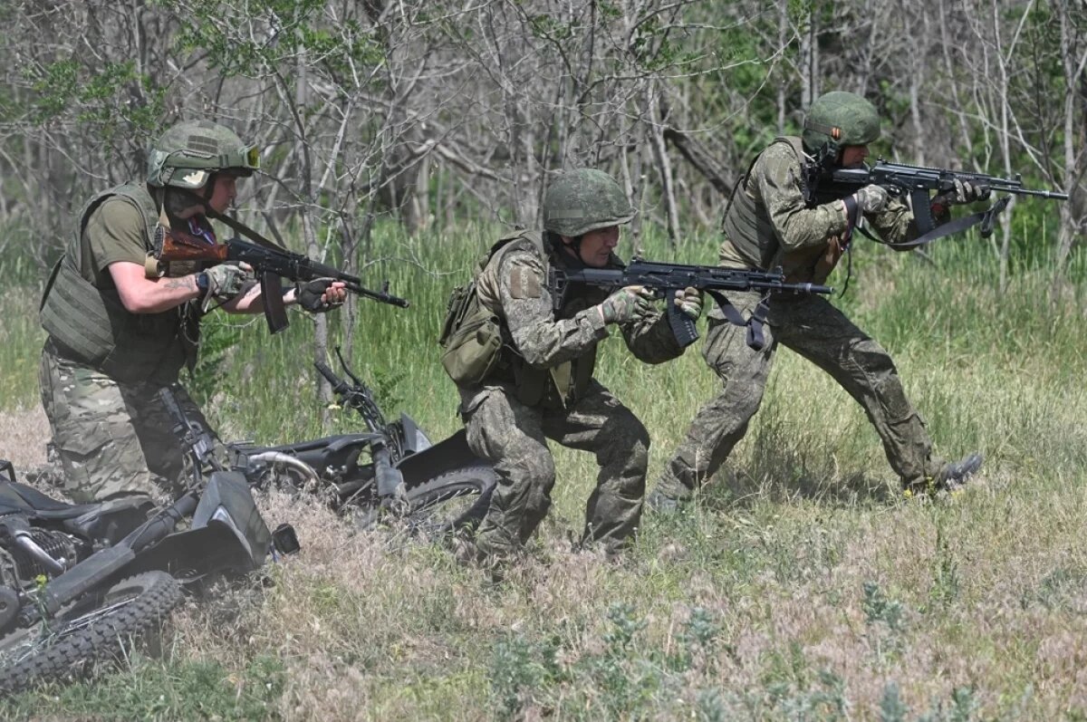    Противник в своих Telegram-каналах уже пишет, что русских в городе много.