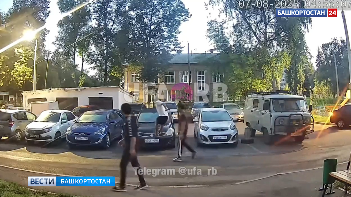    Трое мигрантов повредили припаркованные машины на улице Степана Халтурина в Уфе