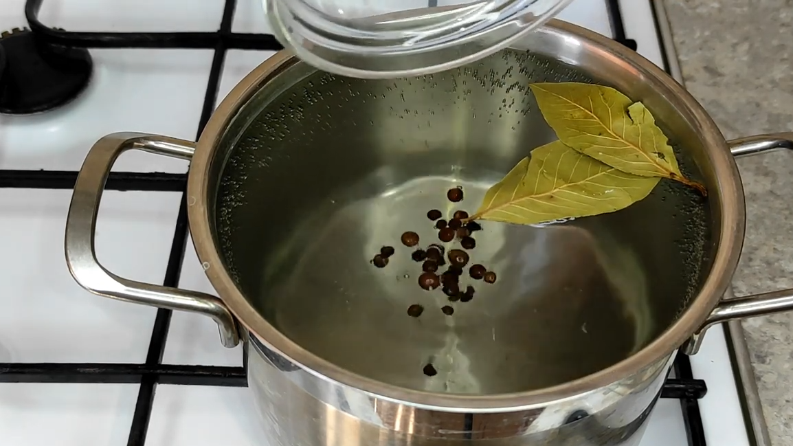 Квашенные баклажаны на зиму без уксуса. Фото автора. 