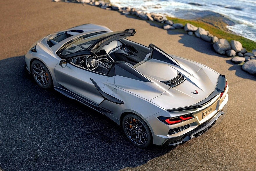    Chevrolet Corvette ZR1X Quail Silver Limited Edition