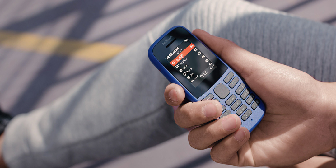 Почему люди снова переходят на кнопочные телефоны?