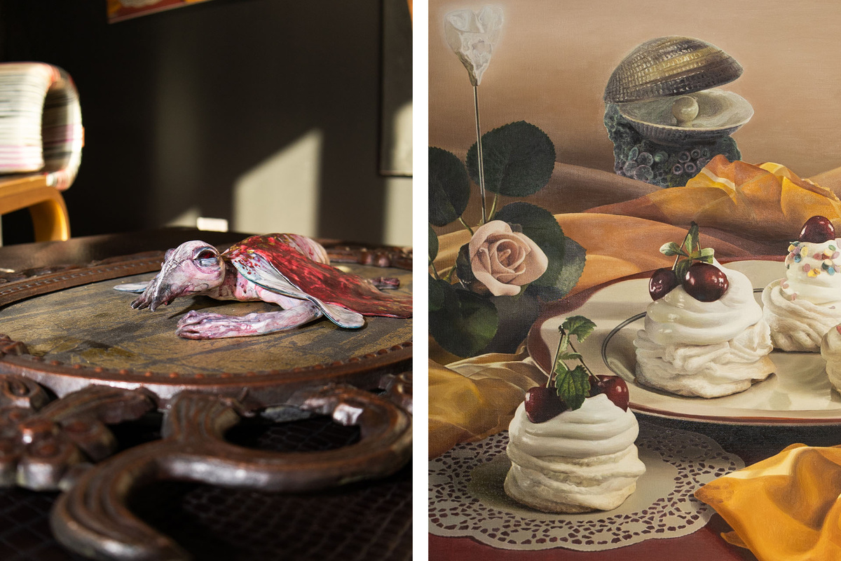    Работы в экспозиции выставки «Русский хоррор: ритуал противоречий»