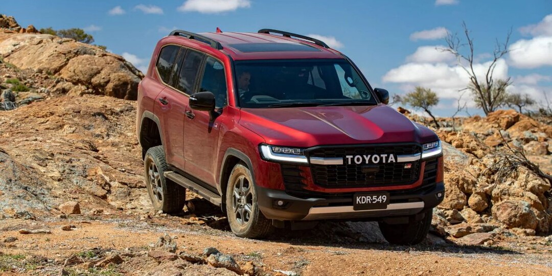 Эта страна продала больше всех Land Cruiser 300, оставив позади даже Японию