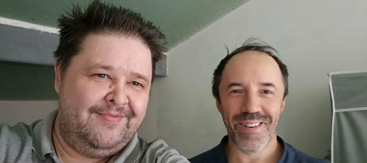 Во какой Мишаня довольный! А мне только вчера снова челюсть пилили.