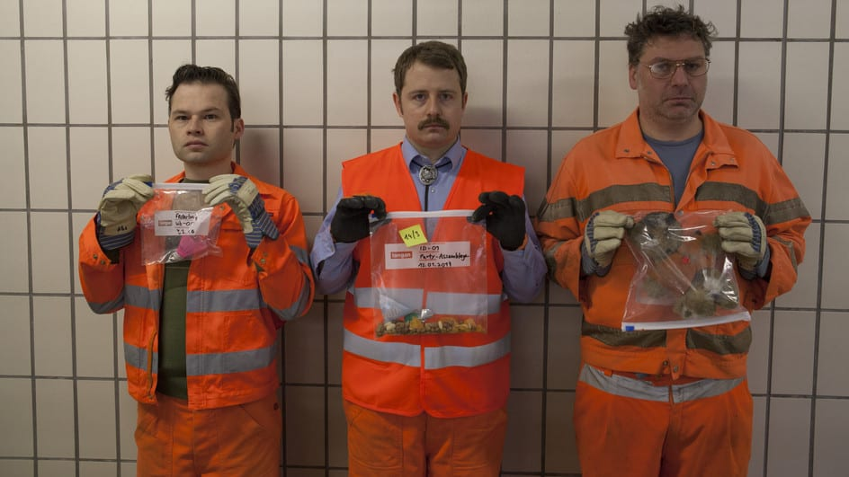 Фото полицейских-мусорщиков