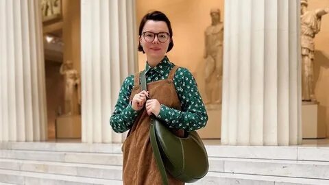 Посмотришь на нее, и не скажешь, что этот человек только что пережил публичную травлю из-за любви к путешествиям