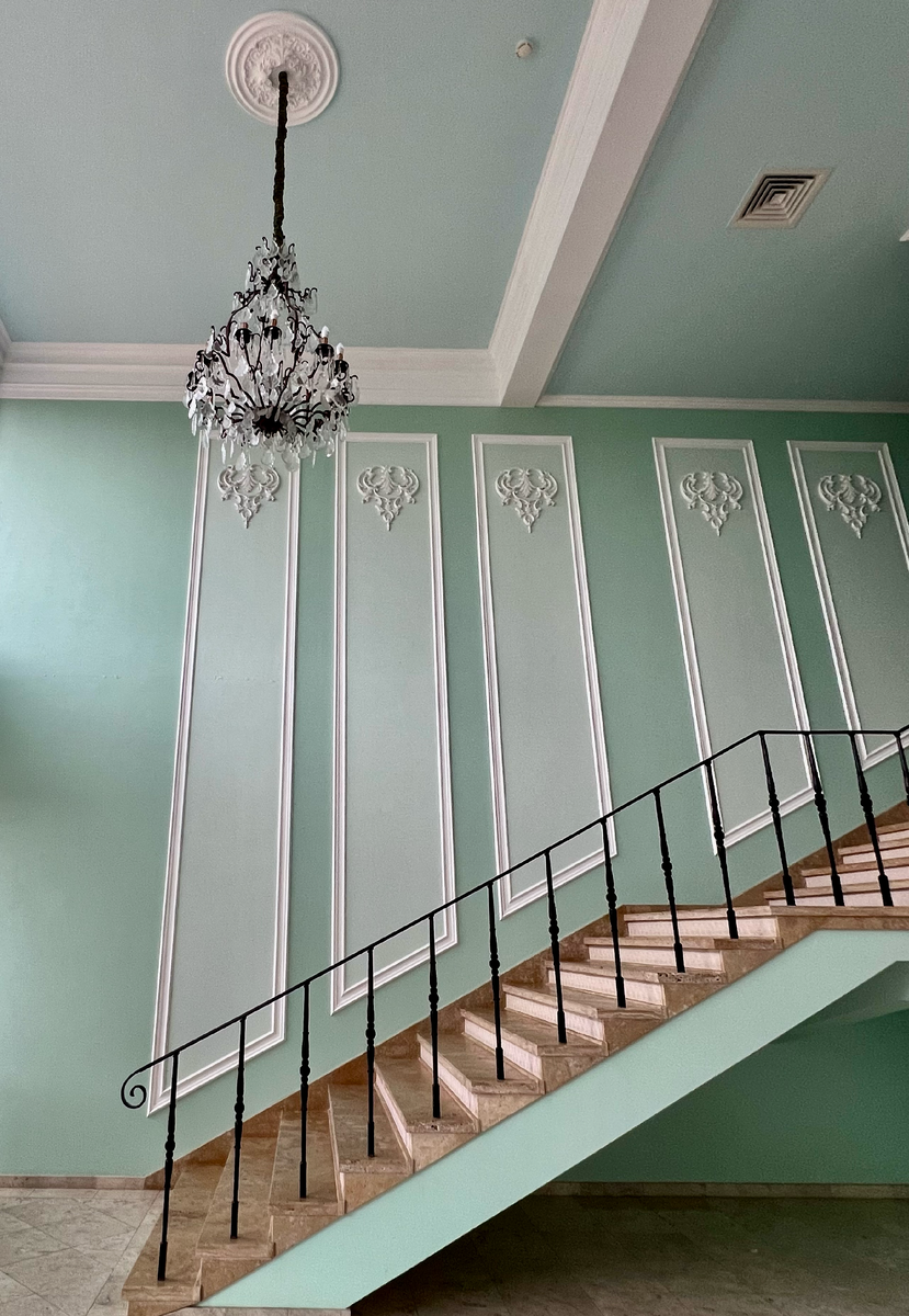 Интерьер производственного здания винодельни