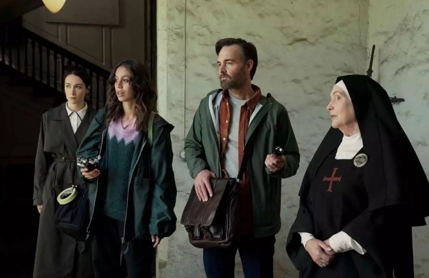 Кадр сериала «Бодкин»  