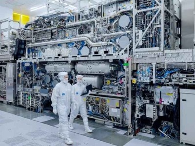    В Китае создали наноимпринтный литограф на 10 нм