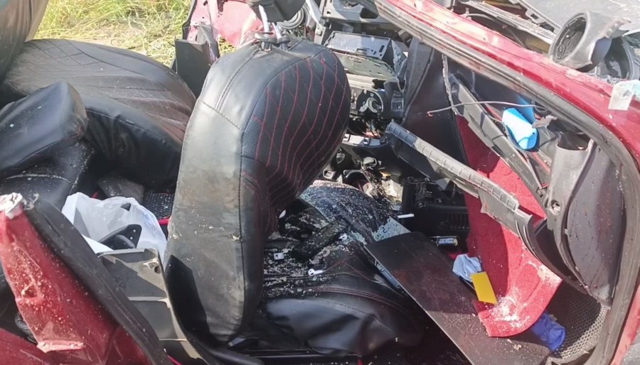    Три человека погибли в аварии с тепловозом