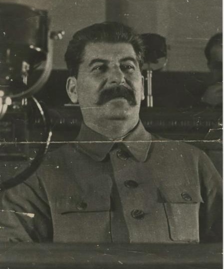 Иосиф Сталин сказал: ""Счастливый конец" в заключительном кадре иностранного фильма реализует социальный заказ капиталистов"