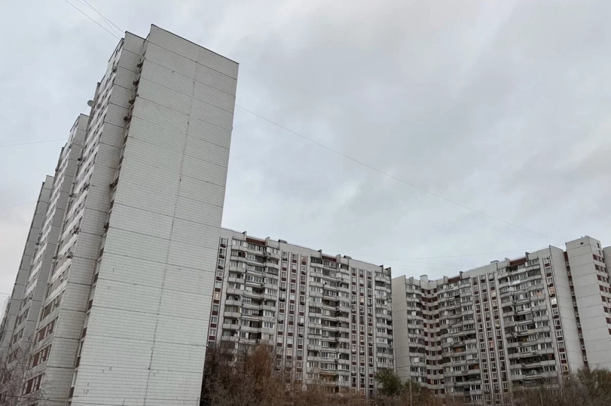    Владельцы вторичных квартир не хотят продавать свое жилье.