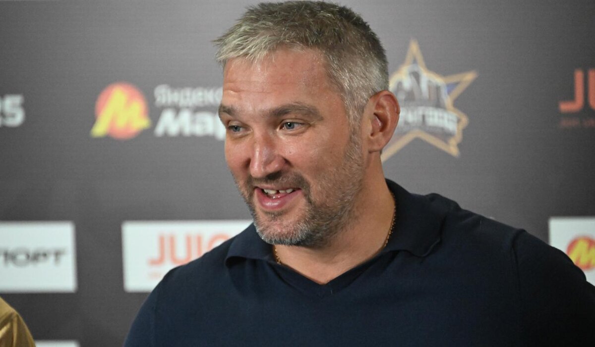     Александр Овечкин исполнил мечту юного хоккеиста из Омска