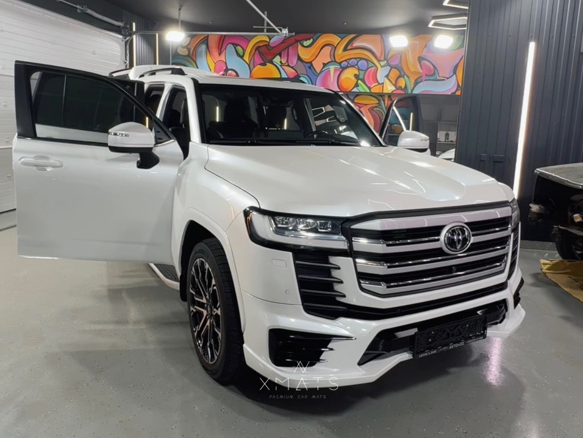 3Д коврики на Toyota Land Cruiser 300