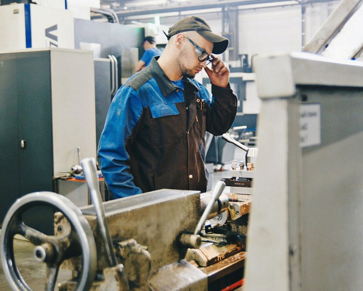     Курские предприятия смогут получить до 20 млн рублей на модернизацию производства