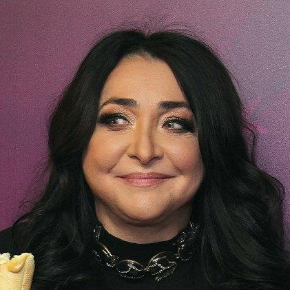     Лолита Милявская посоветовала молодым артистам не выпускать синглы каждую пятницу