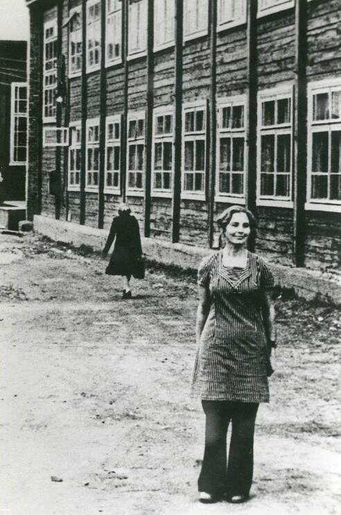 Фелиция-Нийоле Садунайте в ссылке в Богучанах.
Неизвестный автор, июнь - август 1977 года, Красноярский край, с. Богучаны, Сахаровский центр (признан в России НКО-иноагентом)