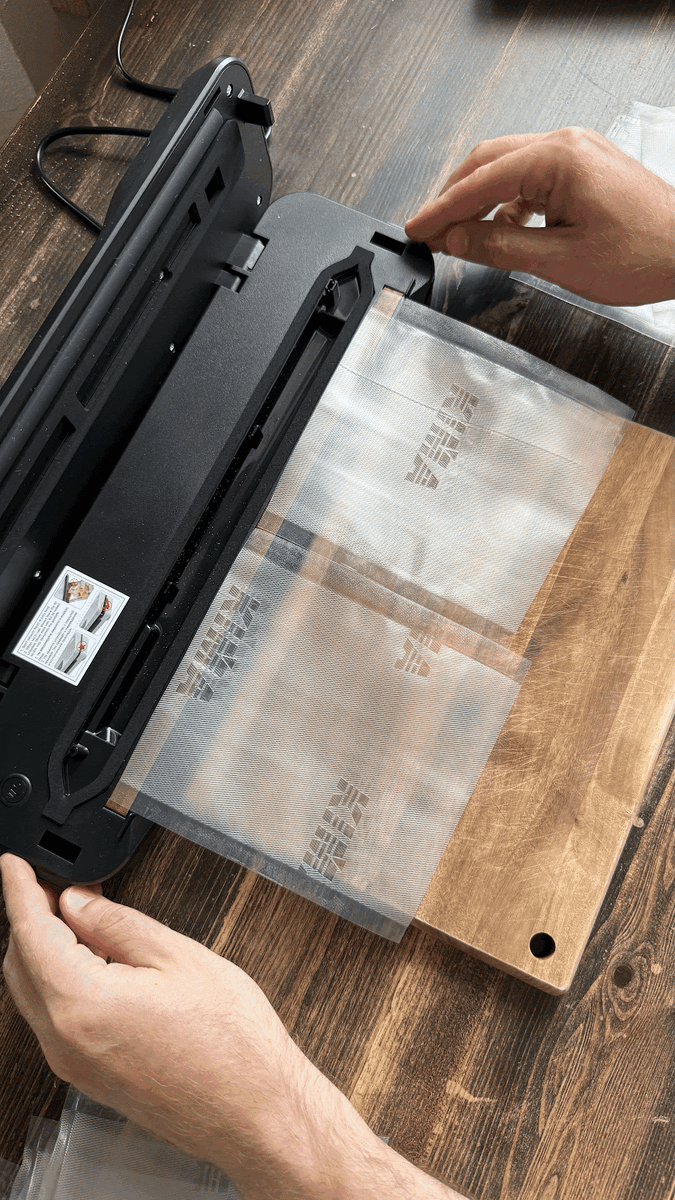 Если пакеты узкие, то можно запаивать сразу два