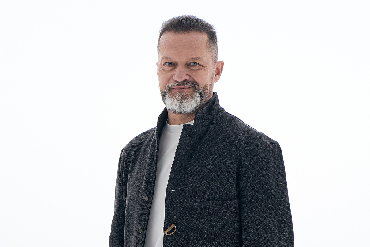    Глеб Невейкин