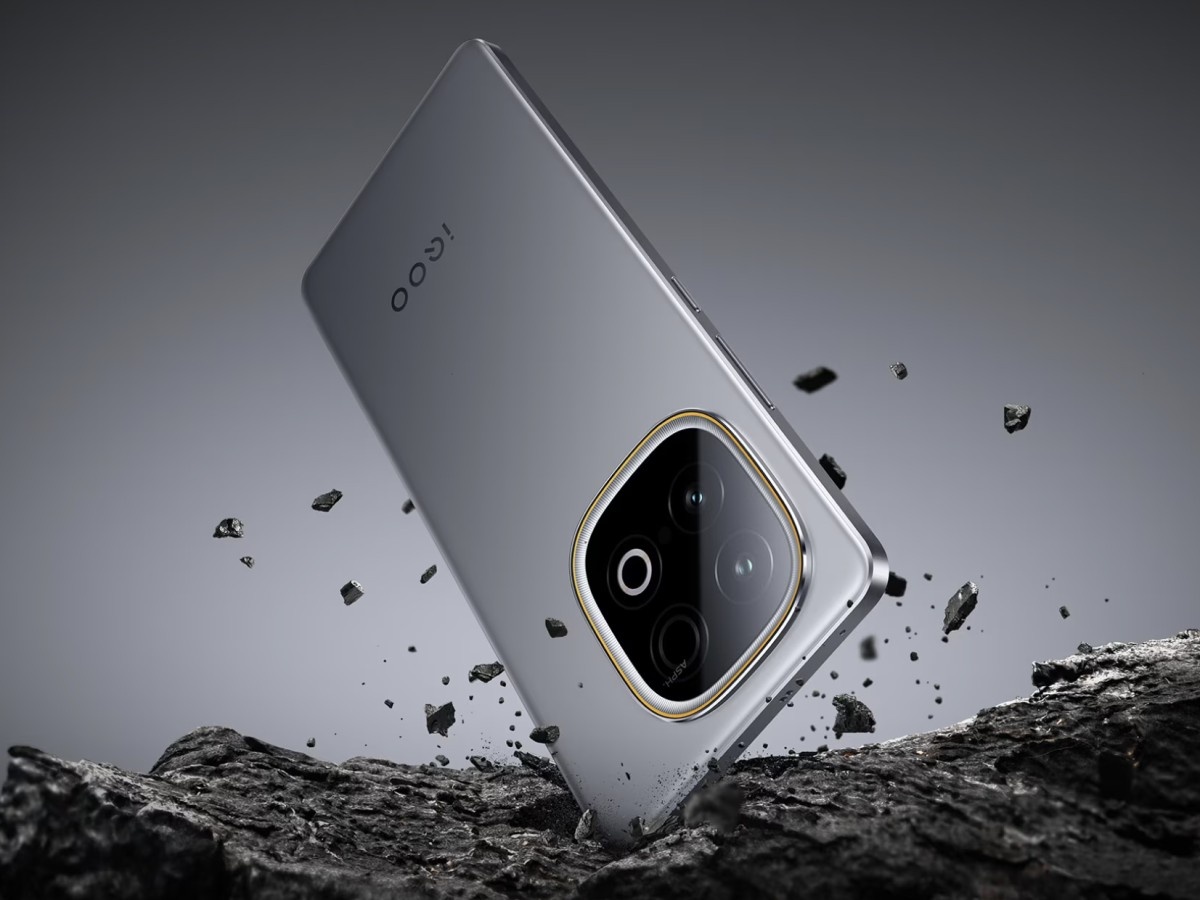    iQOO Z10 Turbo+ с топовым процессором и батареей на 8000 мАч стоит всего $320