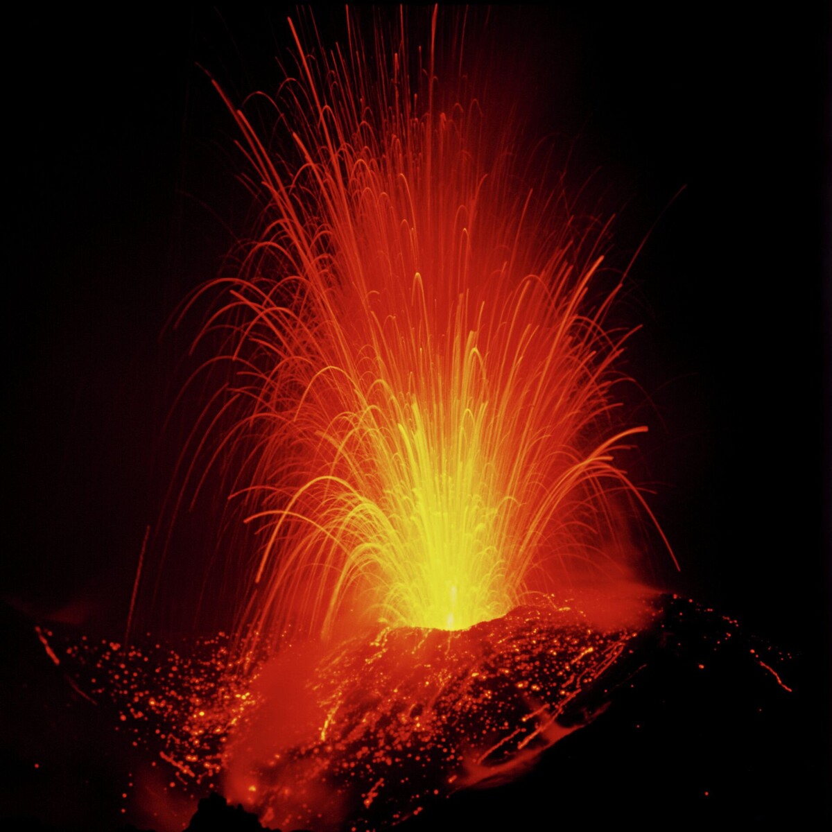 Извержение вулкана Крашенинникова!