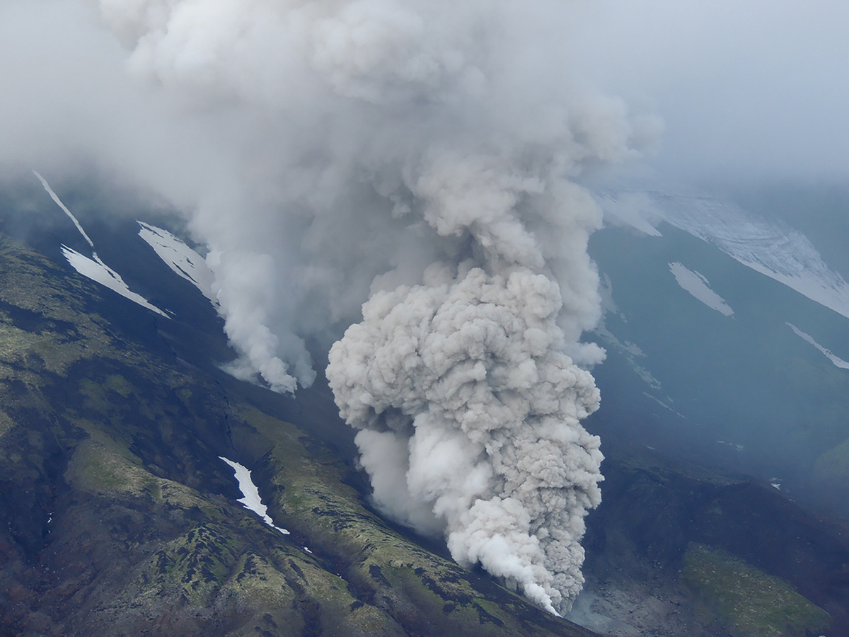 Извержение вулкана Крашенинникова!