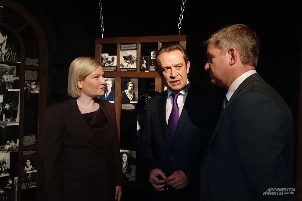    Владимир Машков, Министр культуры РФ Ольга Любимова, Роман Карманов. Фото: АиФ/ Татьяна Уланова