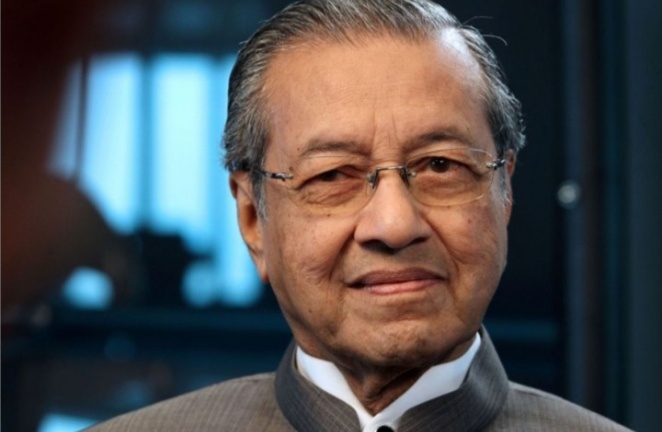 Махатхир бин Мохамад Искандар (Малайзия) - 98 лет.