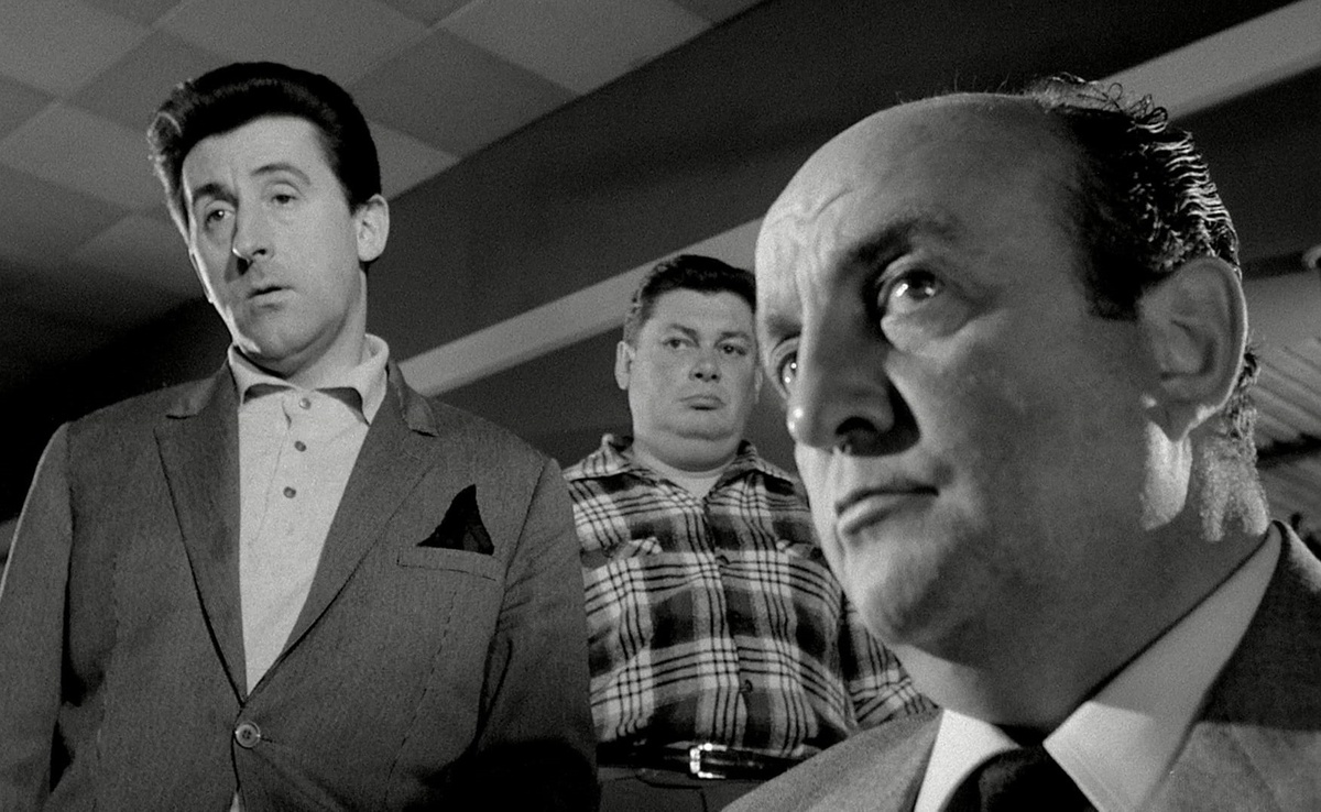 Кадр из фильма «Дядюшки-гангстеры» (1963)