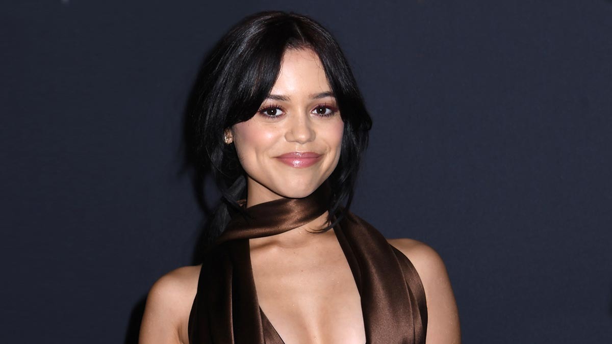 Дженна Ортега на SNL50: Юбилейный выпуск