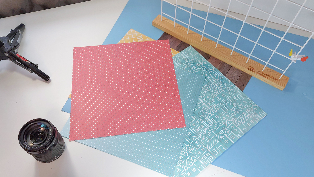 Бумага для скрапбукинга разных цветов