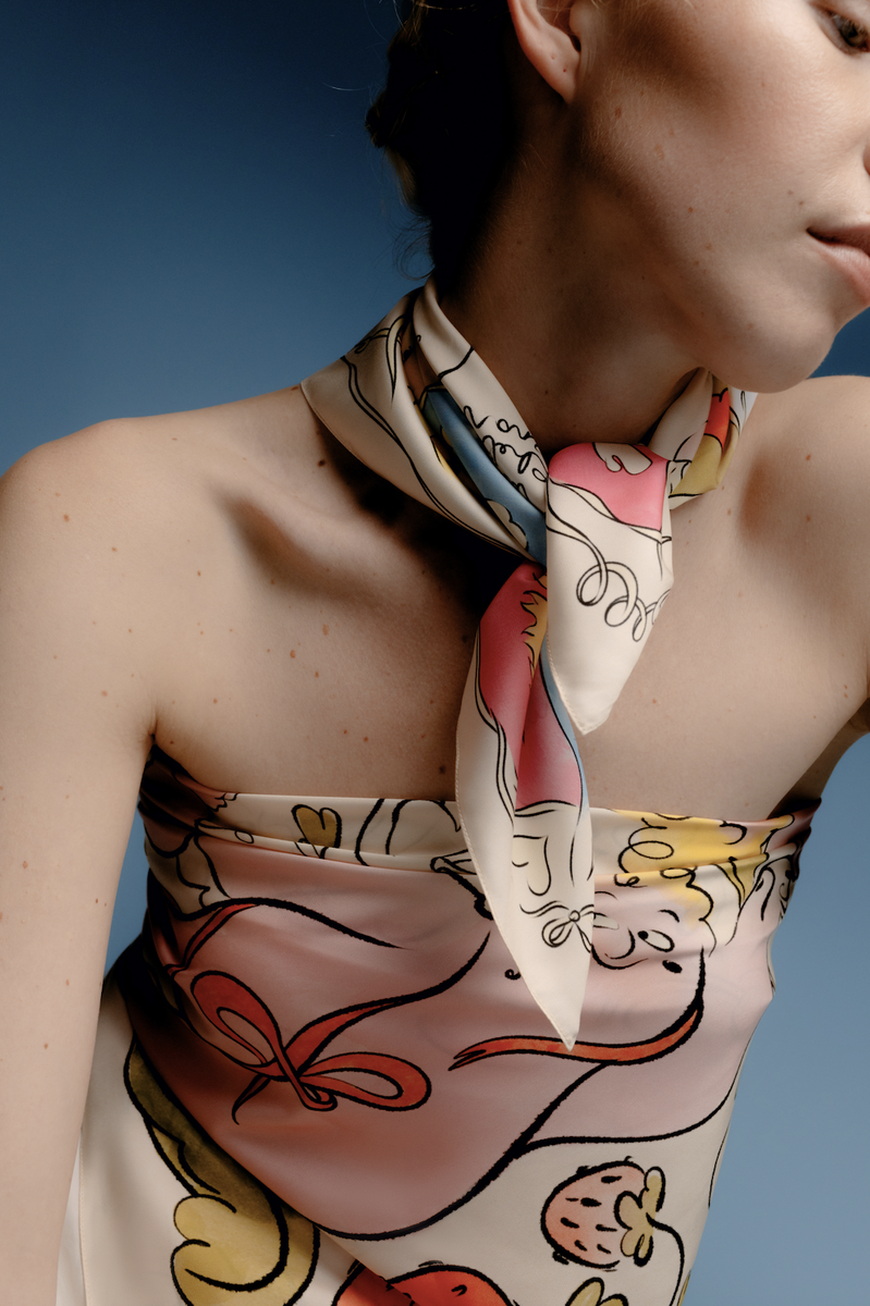    Художница Надя Железнова создала платки в в духе графики Энди Уорхола (фото 2)