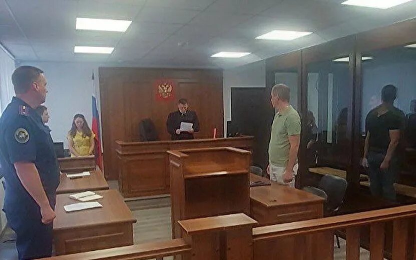    Обвиняемого в получении взятки сотрудника ИжГЭТ отправили под домашний арест