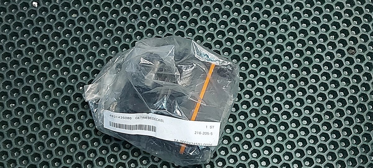 Крышка редуктора 4931435088 для AEG BBH 18