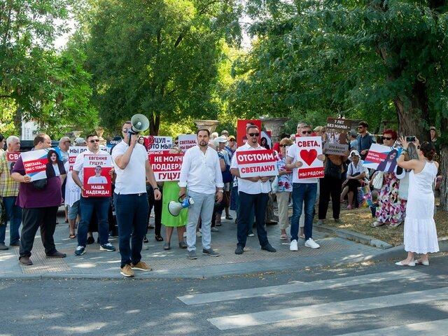    Фото: ТАСС/EPA/DUMITRU DORU