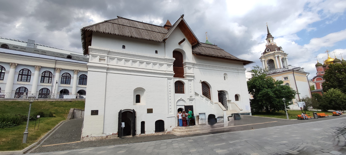 Сейчас в Старом английском дворе находится музей. Фото: автор