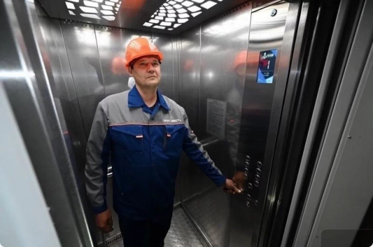    Дополнительное финансирование позволит обновить в многоквартирных домах 112 лифтов.