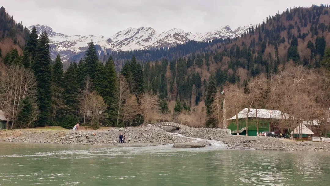 Дача Сталина на Рице в тот день