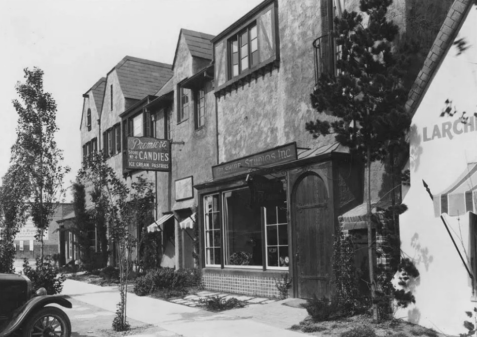 Фото из общего доступа в интернете (Ларчмонт, пригород Нью-Йорка в 1920-е годы)