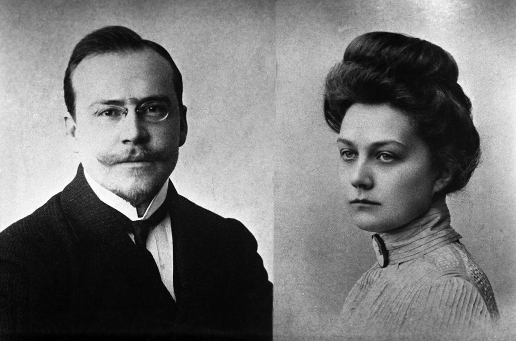 Родители композитора Дмитрия Шостаковича – Дмитрий Болеславович и Софья Васильевна. Репродукция фотографии. Фотохроника РИА Новости