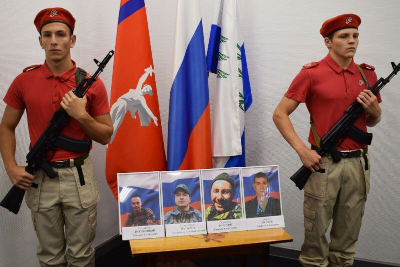    Мы будем помнить! (фото: пресс-служба администрации Камышина)