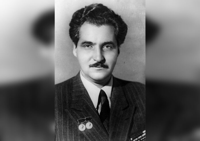 Константин Симонов.