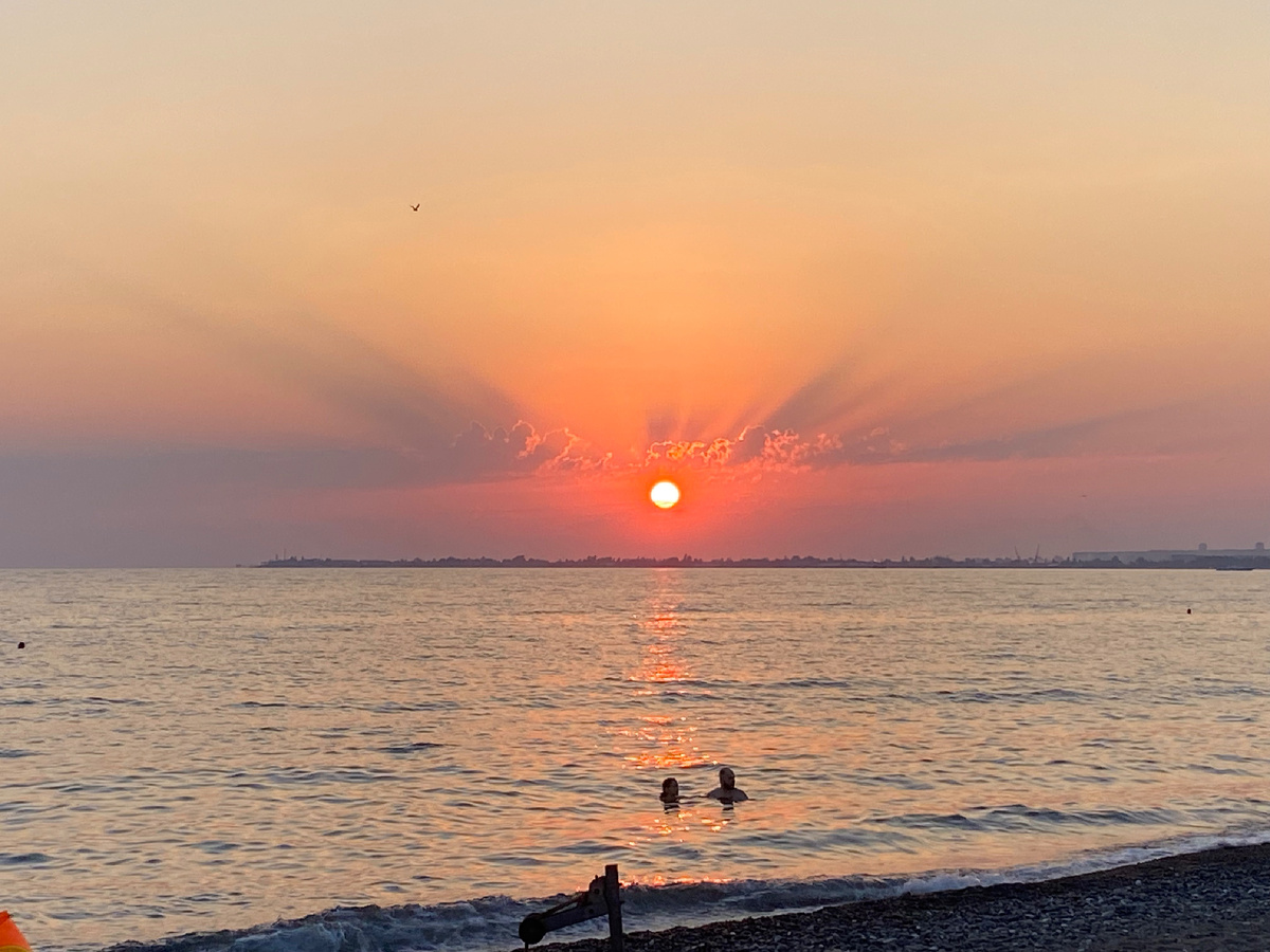 Черное море у берегов Абхазии 