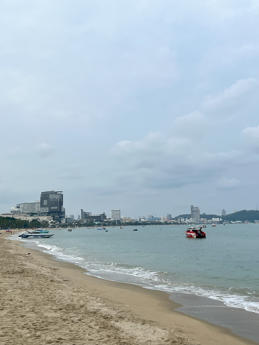 Тут мы гуляем