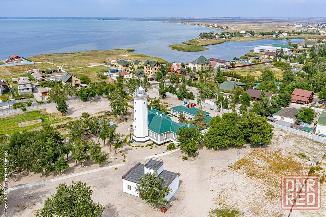 фото из свободного доступа. Маяк на Белосарайской косе