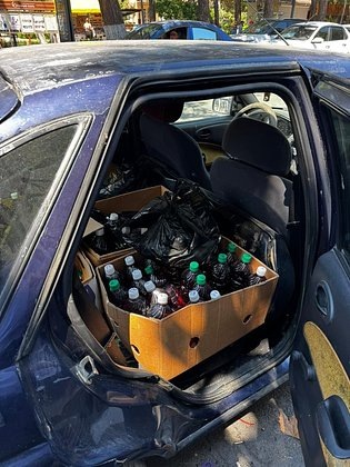    Пресечение продажи самодельного алкоголя в Геленджике. Фото: Telegram-канал «23 МВД»