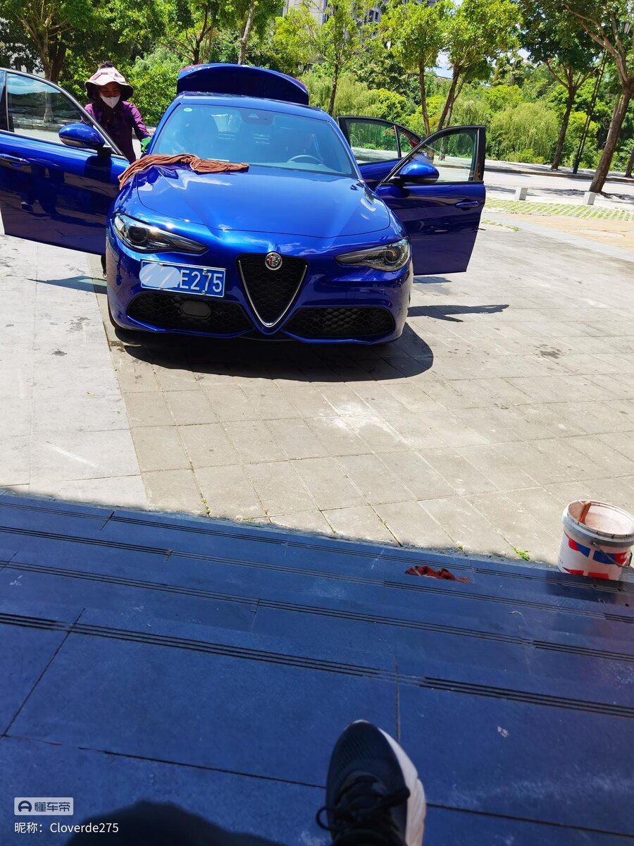 Фото 1. Передняя часть Alfa Romeo Giulia.