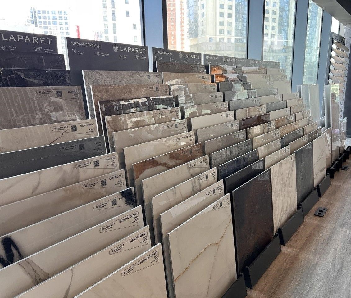 Шоу-рум компании "Стройка Века" в Новосибирске