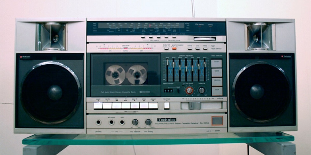 Представитель нетрадиционного формата для Technics / Technics SA-C05S